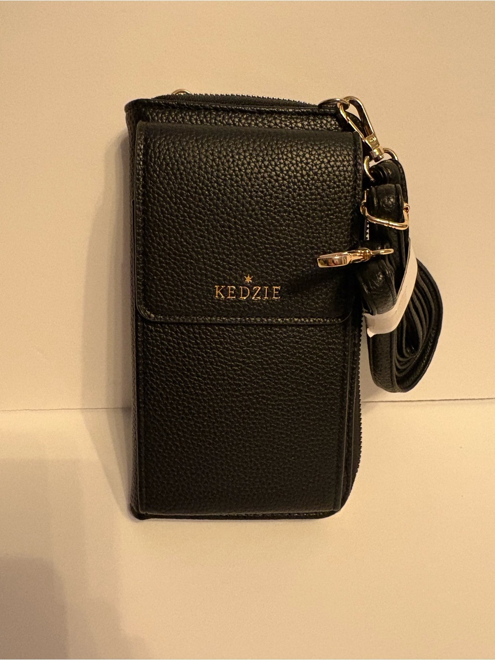 Kedzie Black Pebble Leather Crossbody Phone Wallet NWOT